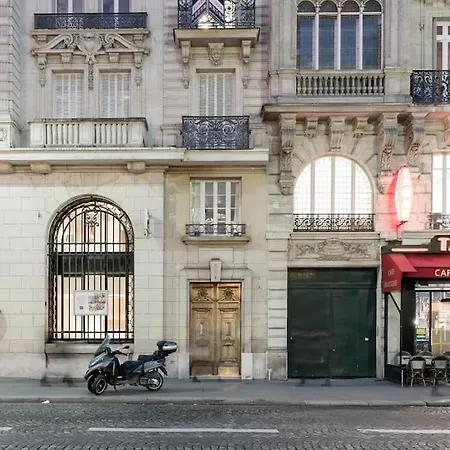 Resplendent Haussmann Design 100m2 - 2 Br Apartment