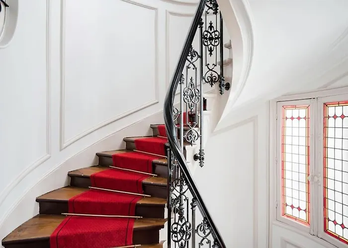 Resplendent Haussmann Design 100m2 - 2 Br