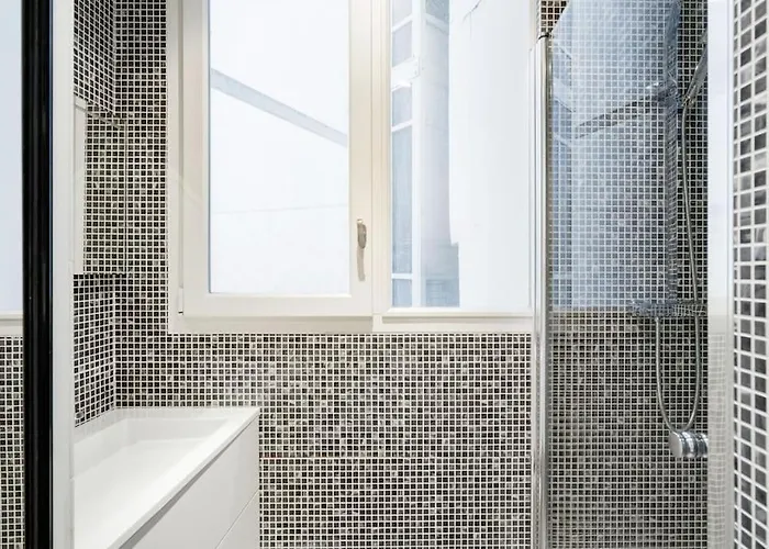 Resplendent Haussmann Design 100m2 - 2 Br דירה