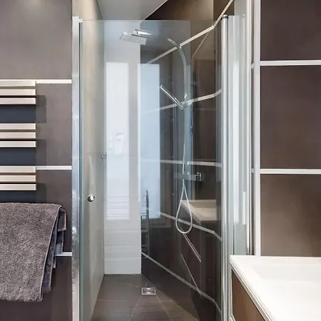 Resplendent Haussmann Design 100m2 - 2 Br Appartement *